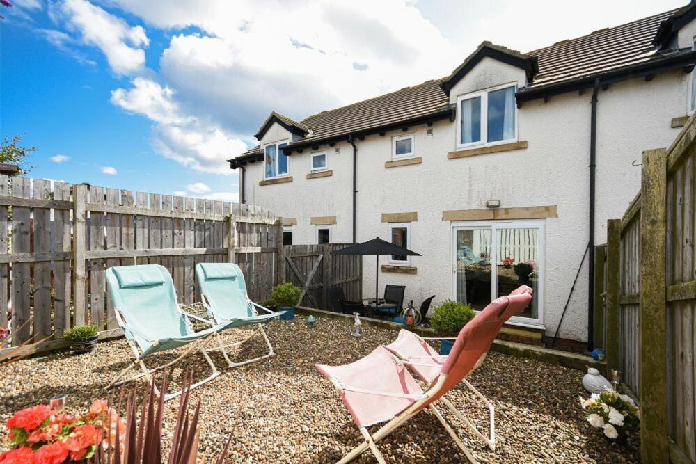 Cockle Cottage Seahouses Exterior photo